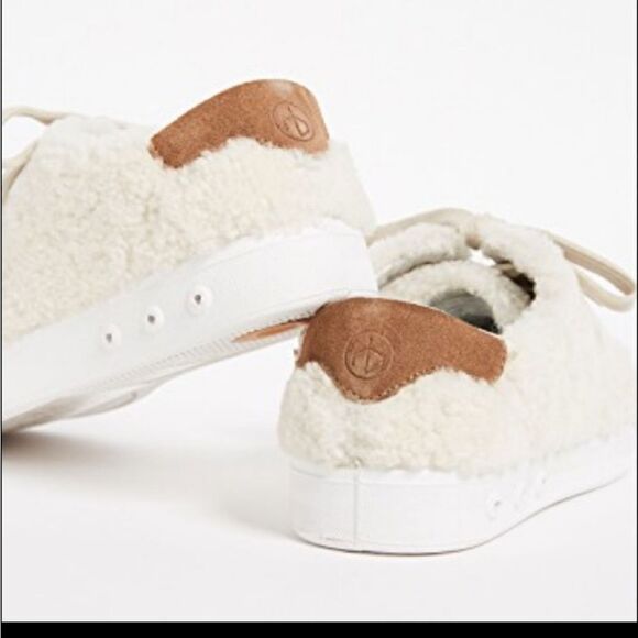 NIB Rag & Bone Standard Issue Lamb Shearling Tennis Shoes in Ivory - Picture 3 of 8